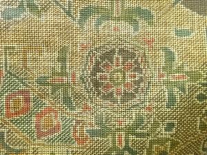 アンティーク　華紋更紗模様織り出し本場大島紬着物